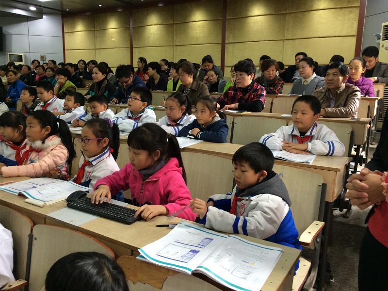 昌河实验小学“高效课堂研究月”活动报道