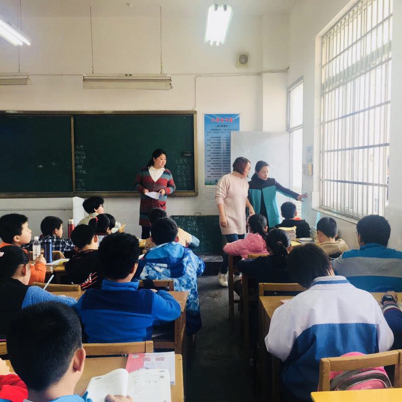ץ���桢�ٽ�ѧ��������ʵ��Сѧ��ѧ������
