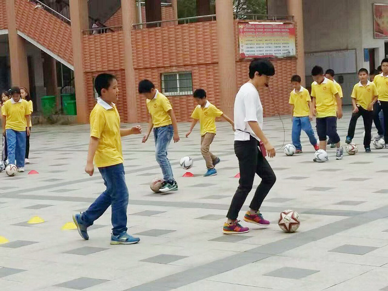 ������ʵ ���Էҷ� -----����ʡ�������в���ʵ��СѧУ԰���