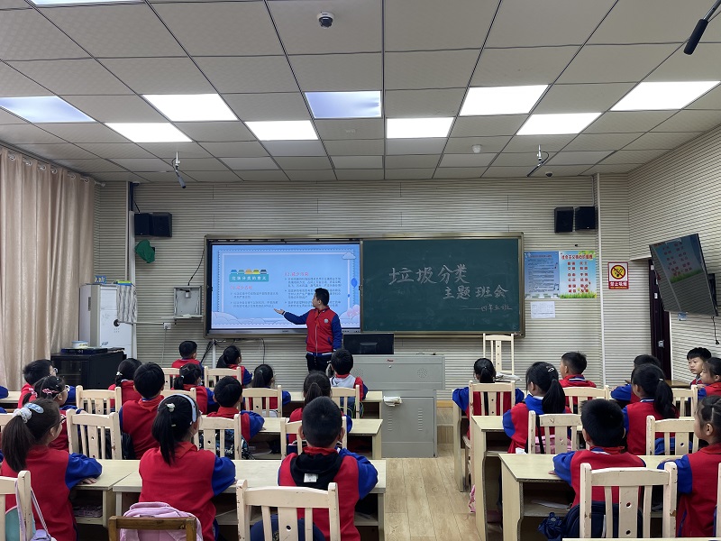 “垃圾分类、从我做起” ——昌河实验小学垃圾分类工作报道