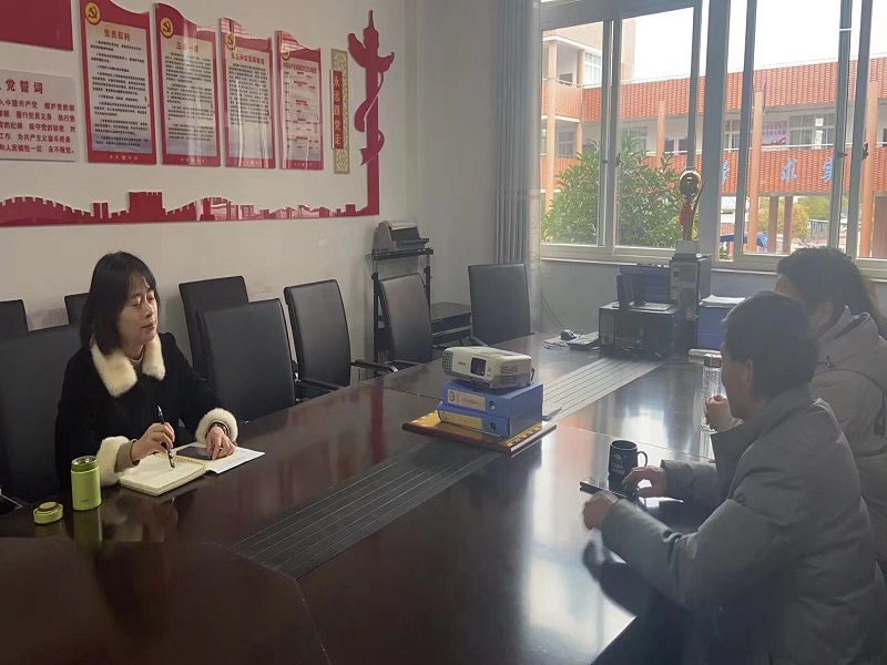 市直中小学责任督学吴瑜芳到昌河小学督查开学工作