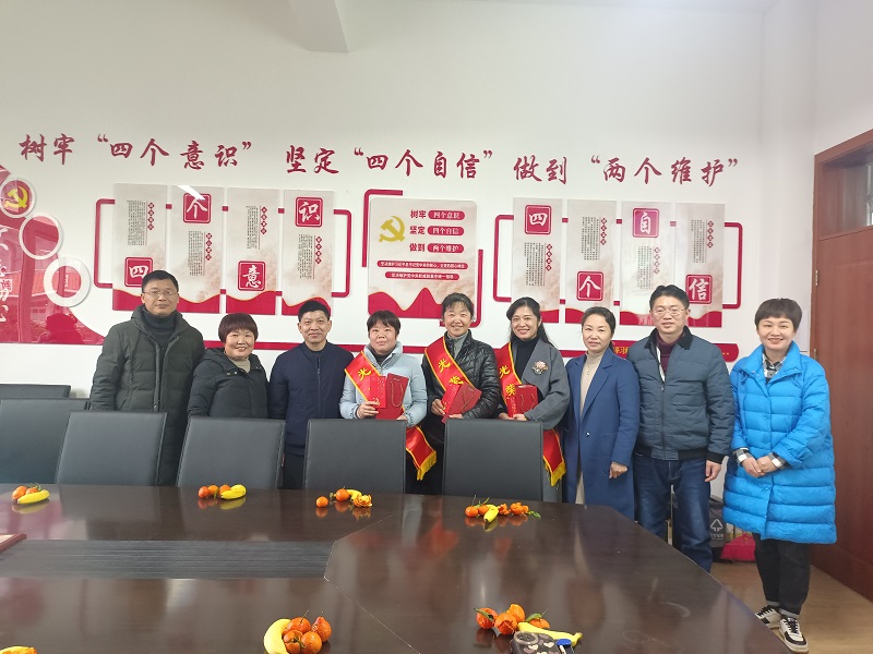 倾尽丹心育桃李,奉献韶华铸师魂 ——昌河实验小学退休教师欢送会