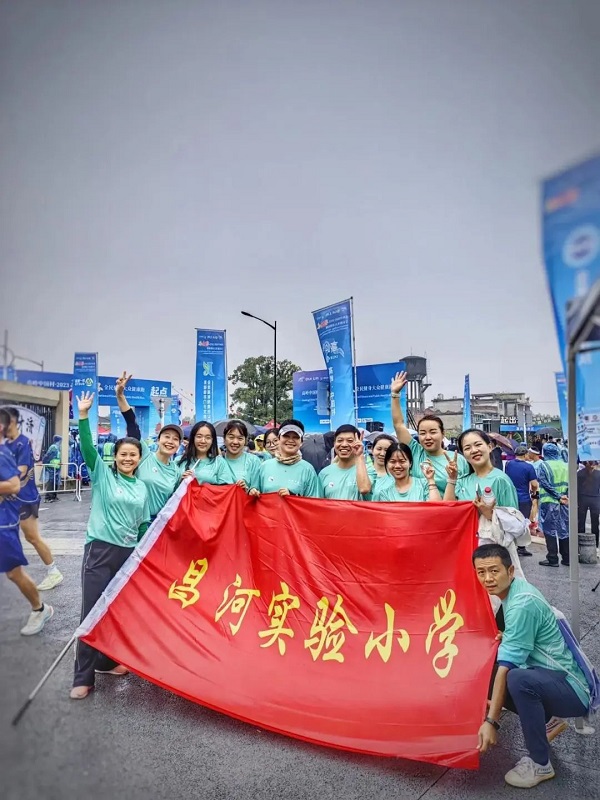 ������� ���鿪�ܡ���У���������֯�μӡ���·����ȫ�������ڽ����ܻ