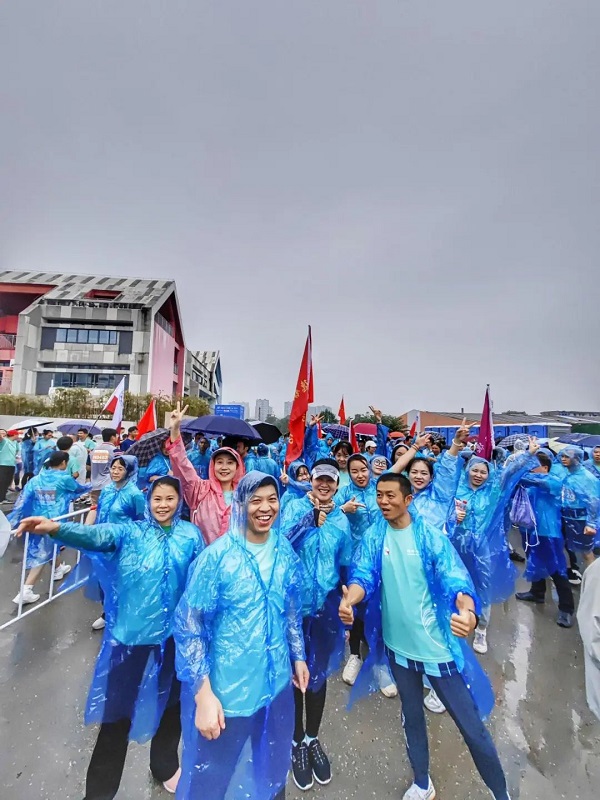 ������� ���鿪�ܡ���У���������֯�μӡ���·����ȫ�������ڽ����ܻ