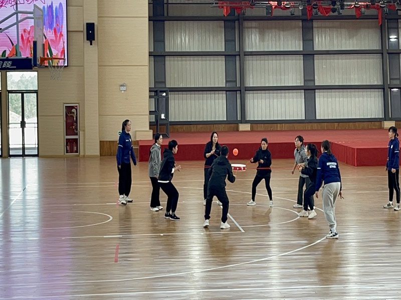 �����㣬��һ�δ���֮Լ��������С��ְ���μӡ����ˡ����ʸ�Ů�ڽ̹�Ȥζ�����